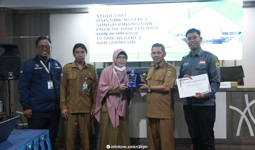 https://www.smkn3banjarmasin.sch.id/images/noimage.jpg